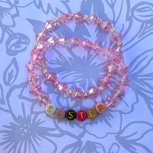 NWT Handmade stretchy beaded sister bracelet set